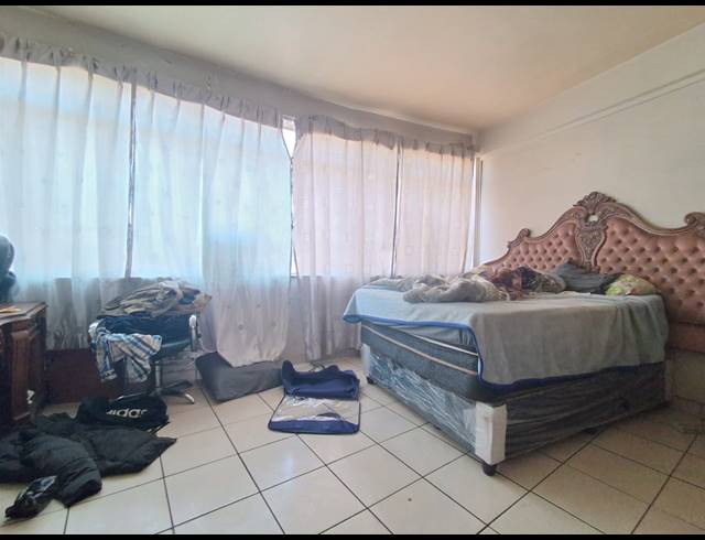 1 BEDROOM FLAT FOR SALE IN VEREENIGING CENTRAL